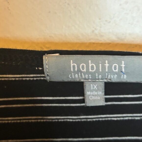 Habitat Clothes to Live in Blouse Women's Size 1X Abstract Stripes Black white - Picture 3 of 4